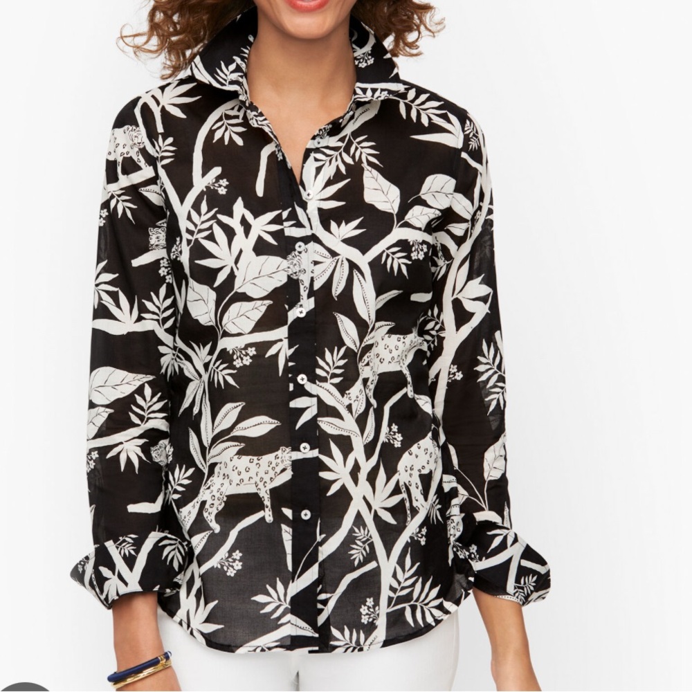 Talbots women’s size XL button down cotton blouse with tropical pattern.